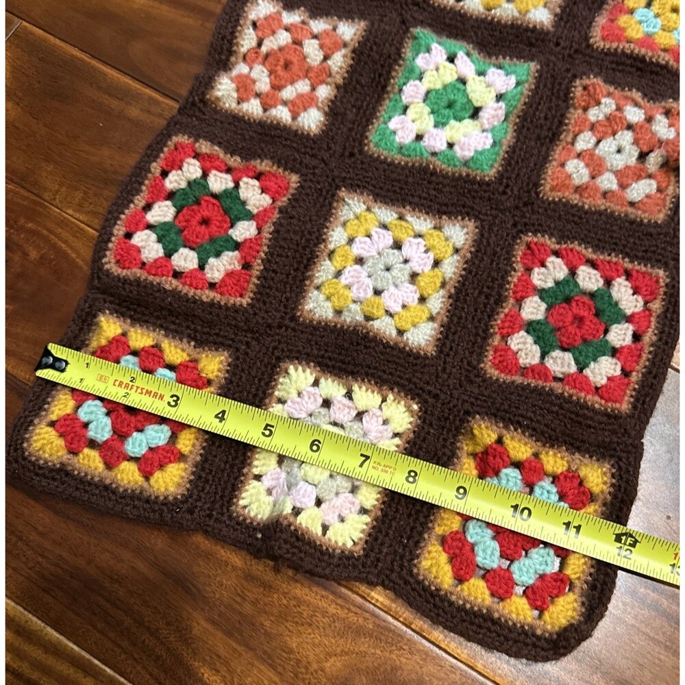 Vintage Granny Square Afghan Mini Doll Table Wall Hanging 20x12” - Picture 7 of 9